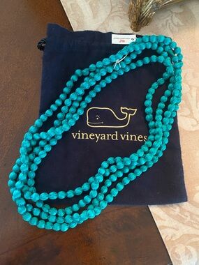 💙🌞Vineyard Vines Silk Bead Necklace!🌞💙